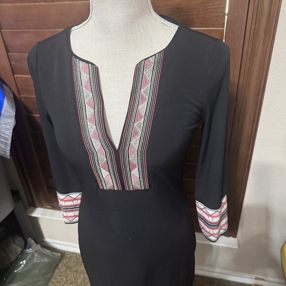 White House Black Market embroidered shift dress black Boho Tribal Mini size XXS - Picture 3 of 9